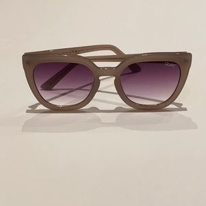 QUAY SUNGLASSES